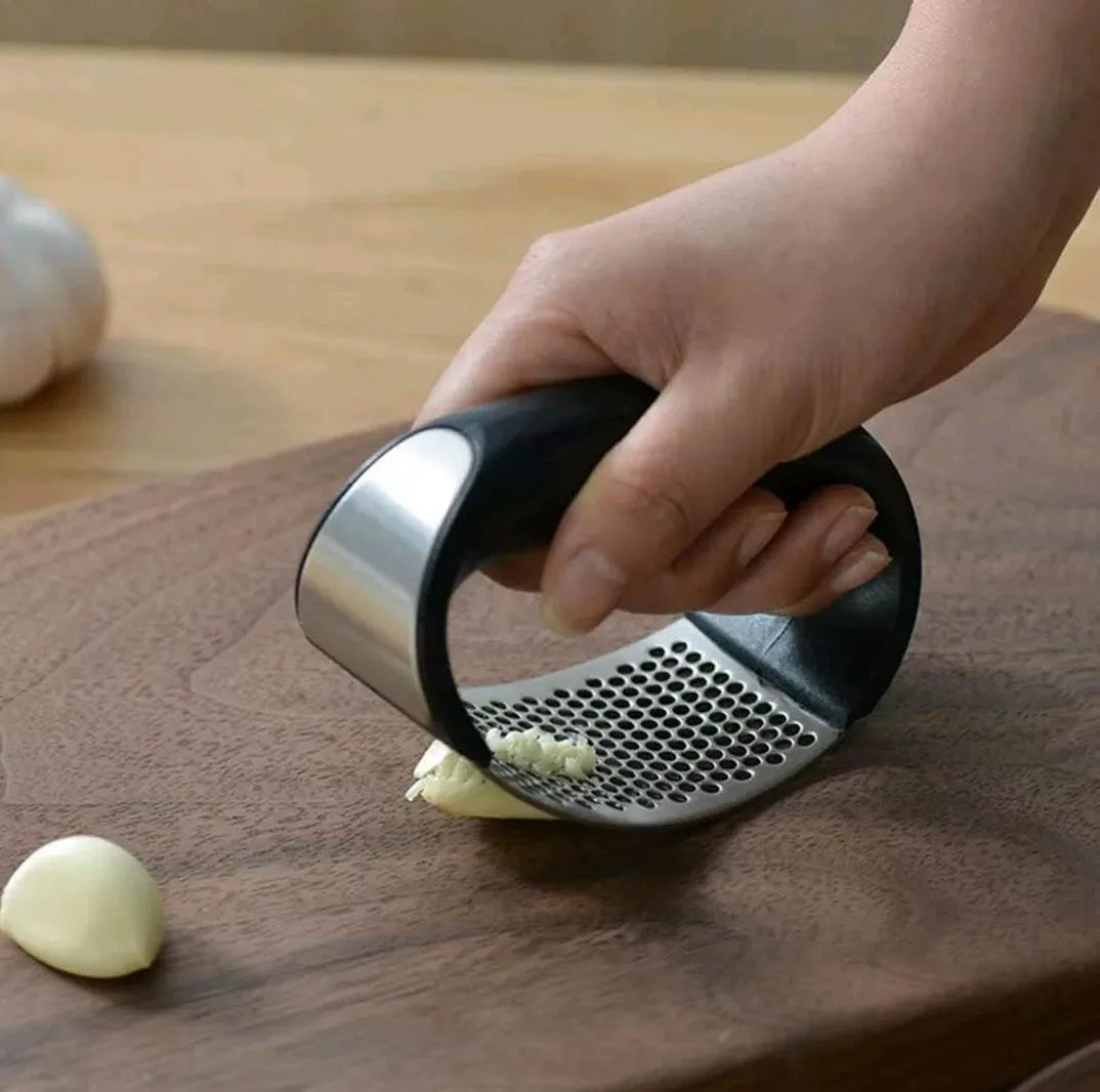garlic press